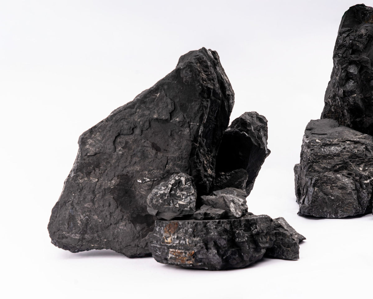 Kuro Stone - Stein für Aquarium & Terrarium - 250g Bruch